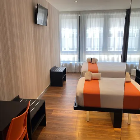 Easyhotel Lisbon-3